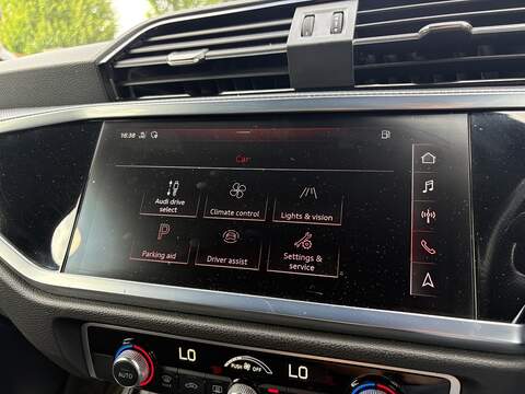 Audi Q3 TFSI CoD S line - U710