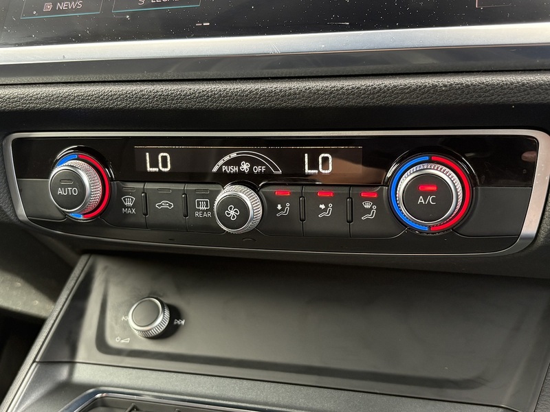 Audi Q3 TFSI CoD S line - U710