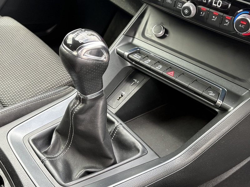 Audi Q3 TFSI CoD S line - U710