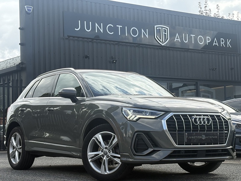 Audi Q3 TFSI CoD S line - U712