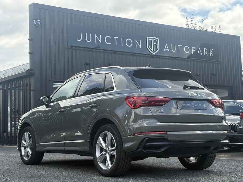 Audi Q3 TFSI CoD S line - U712