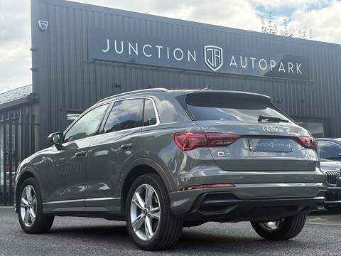 Audi Q3 TFSI CoD S line - U712