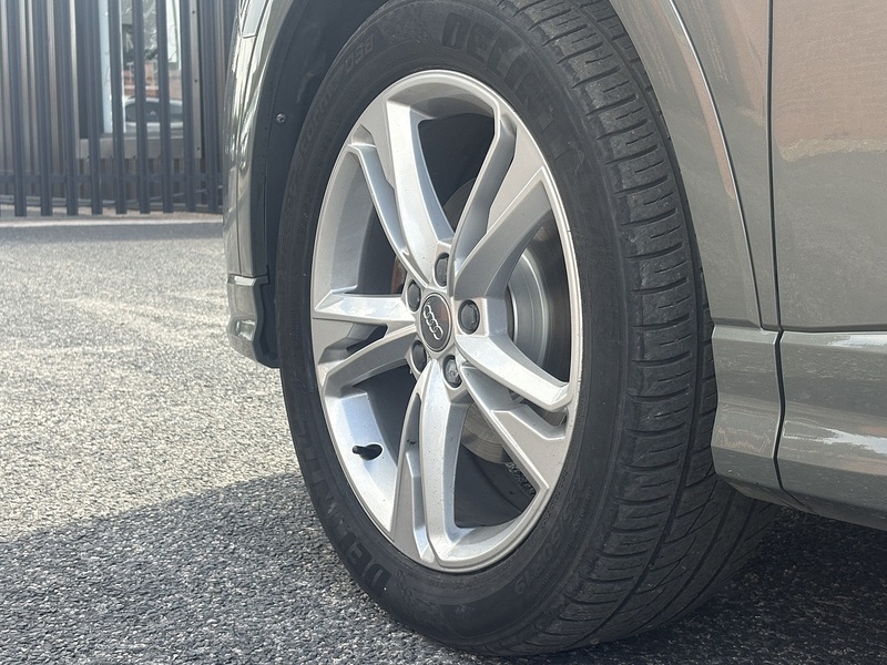 Audi Q3 TFSI CoD S line - U712