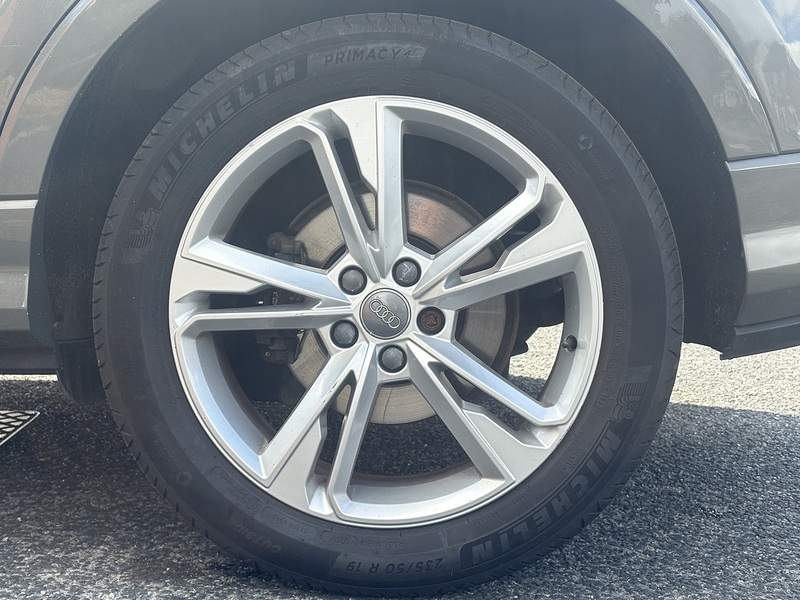Audi Q3 TFSI CoD S line - U712