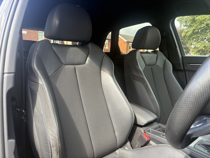 Audi Q3 TFSI CoD S line - U712