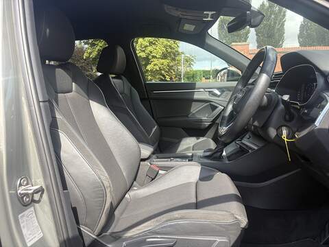 Audi Q3 TFSI CoD S line - U712