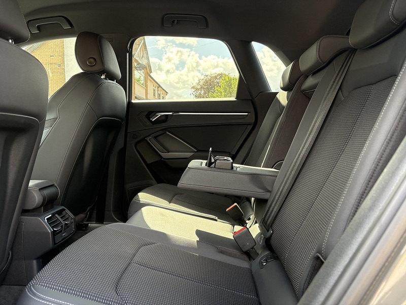 Audi Q3 TFSI CoD S line - U712