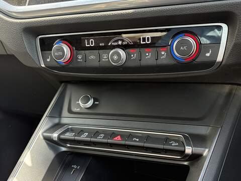 Audi Q3 TFSI CoD S line - U712