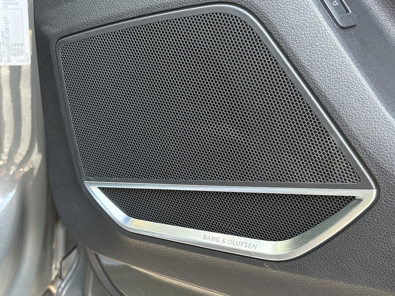 Audi Q3 TFSI CoD S line - U712