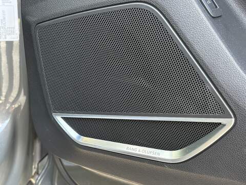 Audi Q3 TFSI CoD S line - U712