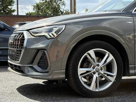 Audi Q3 TFSI CoD S line - U712