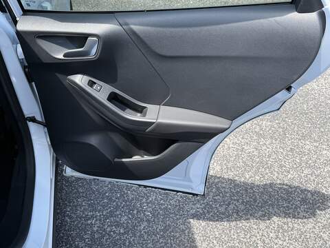 Ford Puma T EcoBoost MHEV ST-Line Vignale - U718