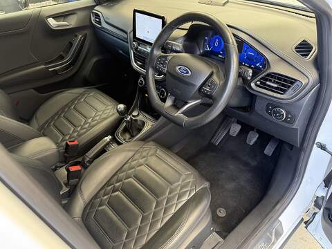 Ford Puma T EcoBoost MHEV ST-Line Vignale - U718