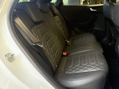 Ford Puma T EcoBoost MHEV ST-Line Vignale - U718