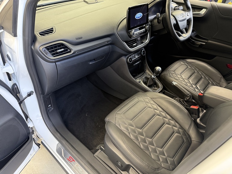 Ford Puma T EcoBoost MHEV ST-Line Vignale - U718