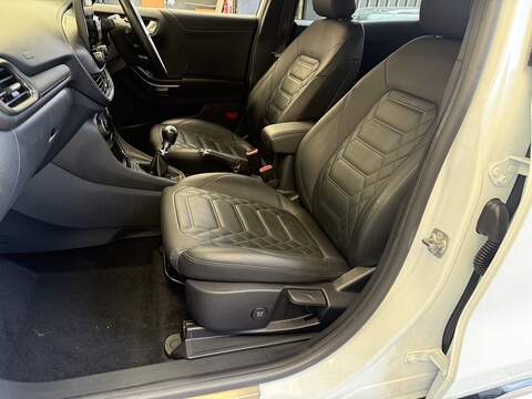 Ford Puma T EcoBoost MHEV ST-Line Vignale - U718