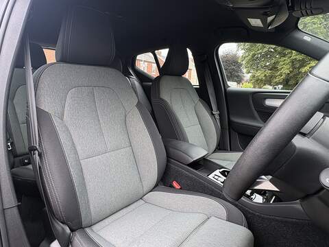 Volvo XC40 h T4 Plus - U727