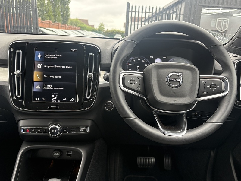 Volvo XC40 h T4 Plus - U727