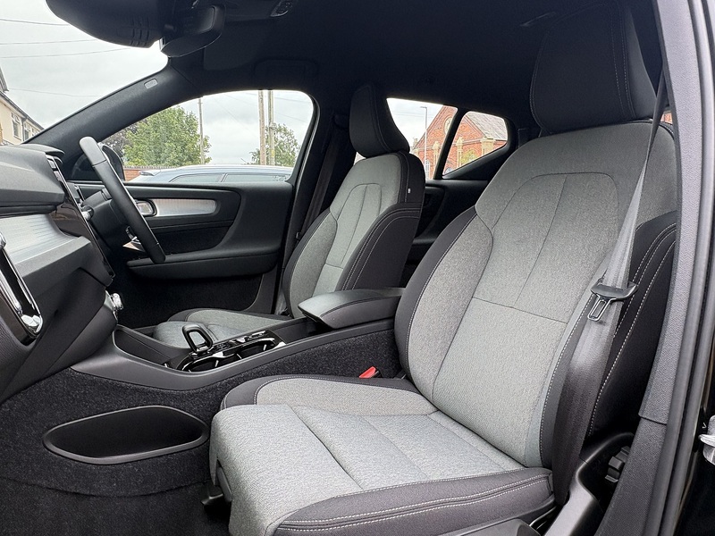 Volvo XC40 h T4 Plus - U727