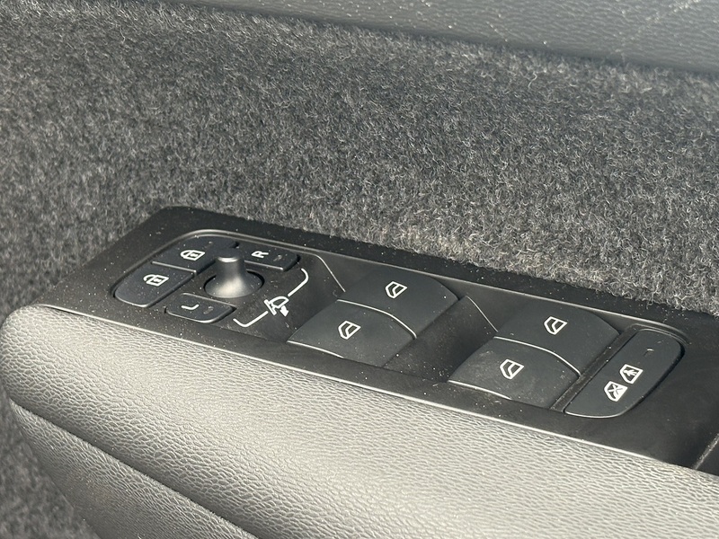 Volvo XC40 h T4 Plus - U727