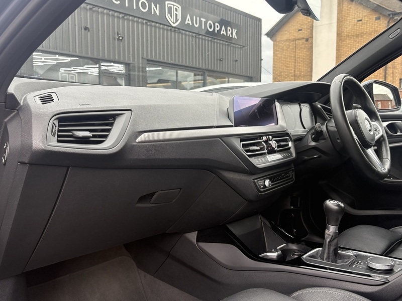 BMW 1 Series 118i M Sport - U734