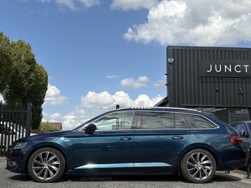Skoda Superb TDI Laurin & Klement - U740
