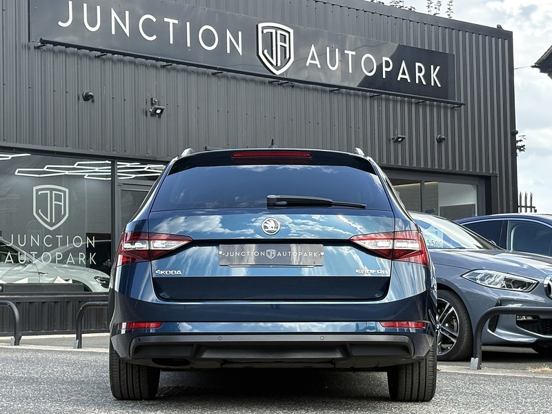 Skoda Superb TDI Laurin & Klement - U740