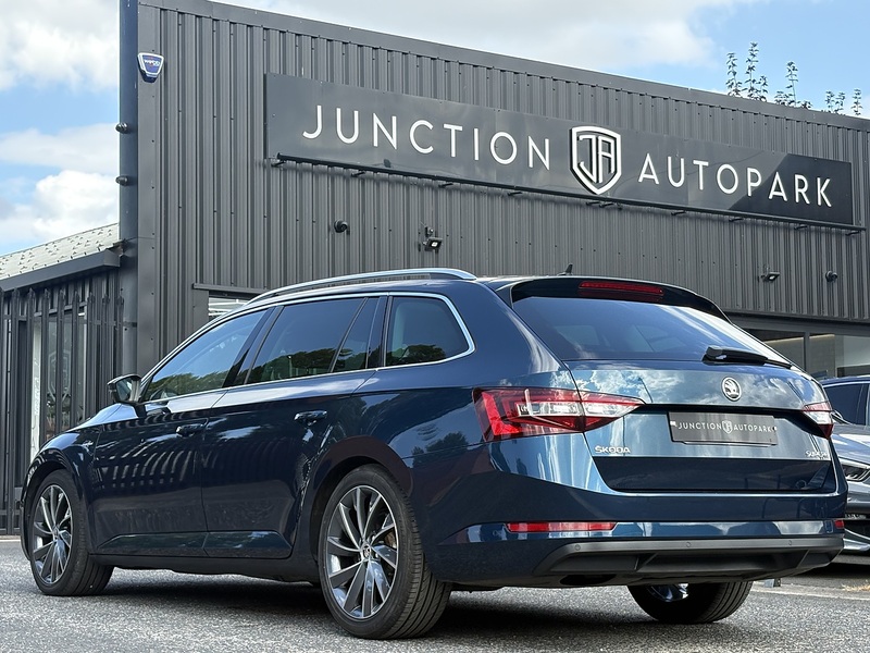Skoda Superb TDI Laurin & Klement - U740