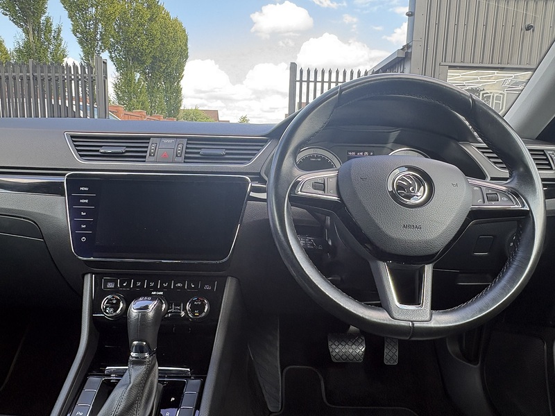 Skoda Superb TDI Laurin & Klement - U740