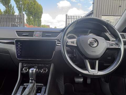 Skoda Superb TDI Laurin & Klement - U740