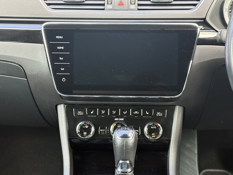 Skoda Superb TDI Laurin & Klement - U740