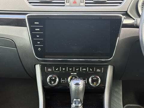 Skoda Superb TDI Laurin & Klement - U740