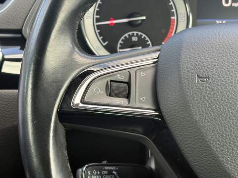 Skoda Superb TDI Laurin & Klement - U740