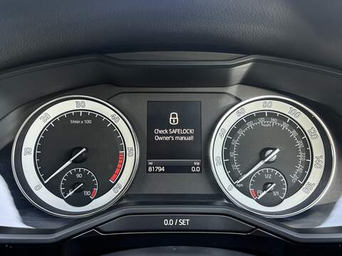 Skoda Superb TDI Laurin & Klement - U740