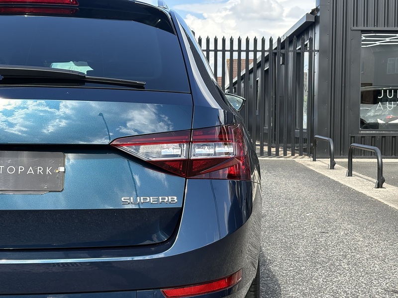 Skoda Superb TDI Laurin & Klement - U740