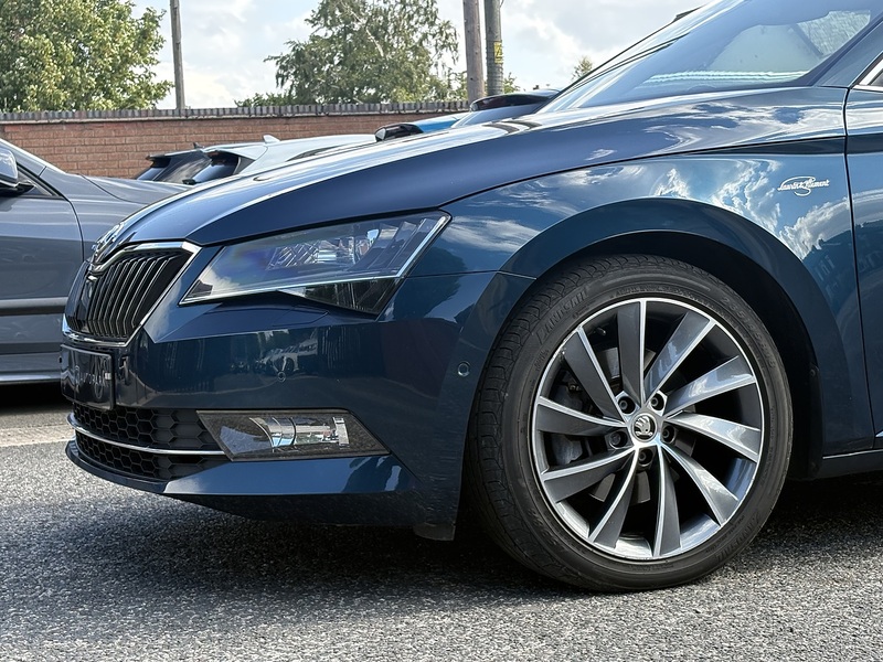 Skoda Superb TDI Laurin & Klement - U740