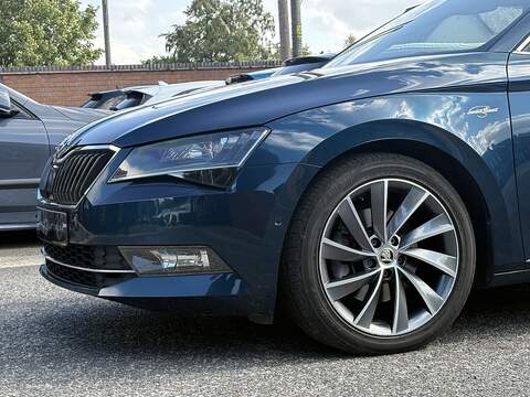 Skoda Superb TDI Laurin & Klement - U740
