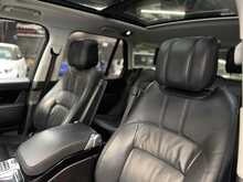 Land Rover Range Rover D300 MHEV Vogue SE 