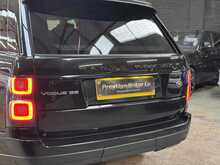 Land Rover Range Rover D300 MHEV Vogue SE 