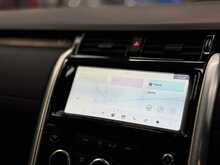 Land Rover Discovery SD V6 HSE 