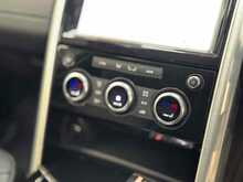 Land Rover Discovery SD V6 HSE 