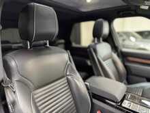 Land Rover Discovery SD V6 HSE 