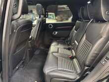 Land Rover Discovery SD V6 HSE 