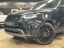 Land Rover Discovery SD V6 HSE 