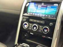 Land Rover Discovery SD V6 HSE Luxury 