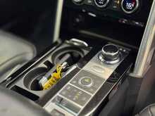 Land Rover Discovery SD V6 HSE Luxury 