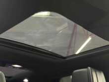 Land Rover Discovery SD V6 HSE Luxury 