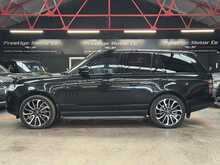 Land Rover Range Rover SD V8 Autobiography 