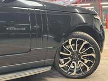 Land Rover Range Rover SD V8 Autobiography 