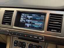 Jaguar XF d V6 Luxury 